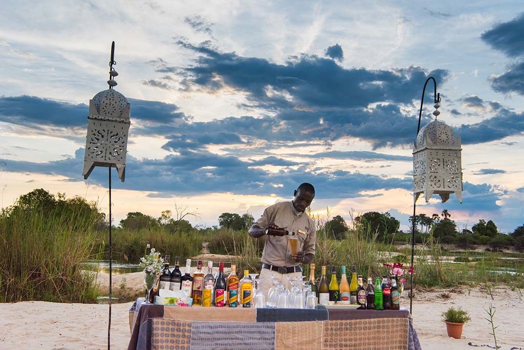 5 Reasons to Choose a Luxury Victoria Falls Honeymoon